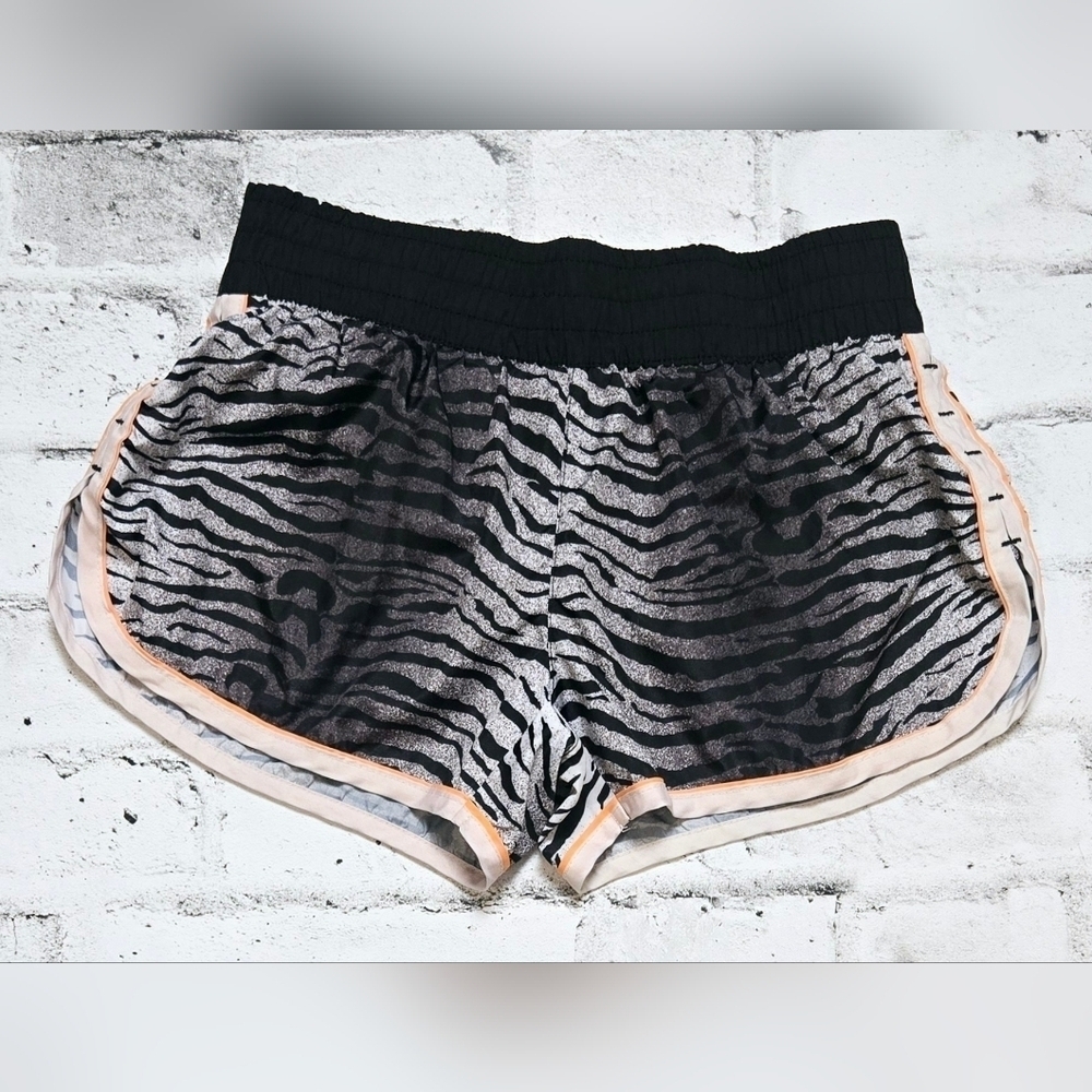 90 Degree By Reflex Zebra Print Running Shorts Womens Small Athletic